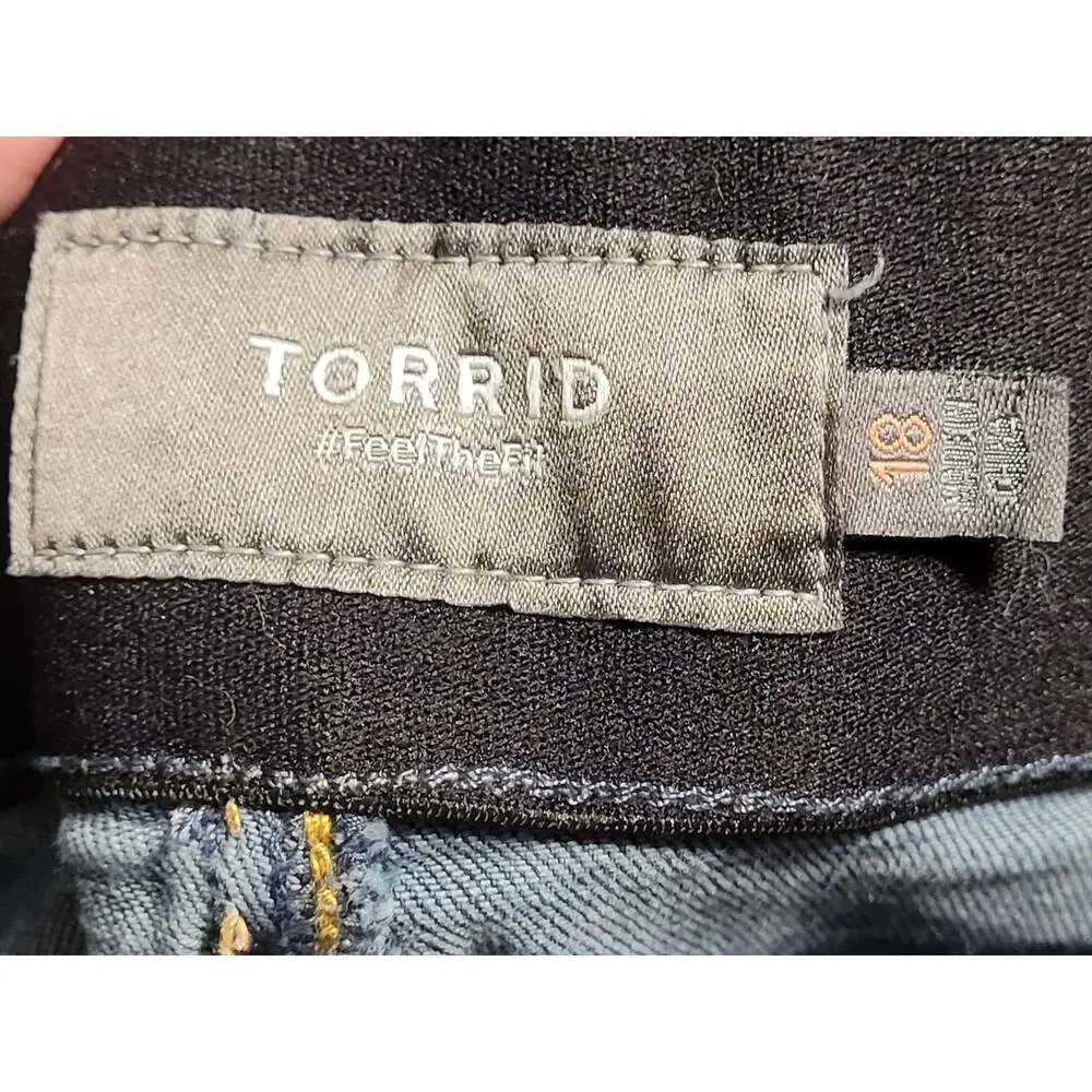 Torrid Womens High-Rise Stretch Denim Shorts Size 18 Dark Blue Wash EUC - Picture 6 of 9